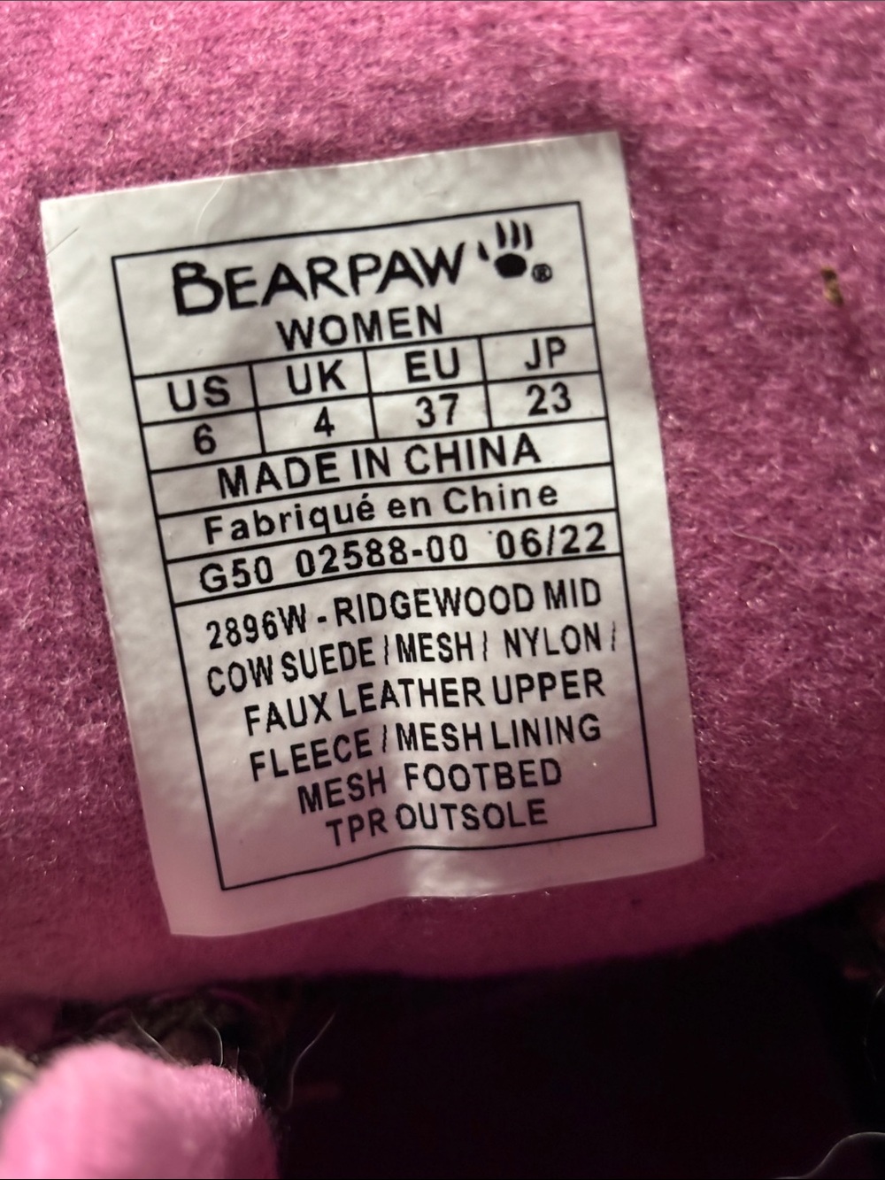 BearPaw Women’s ridgewood suede hiking boots. - Picture 2 of 7